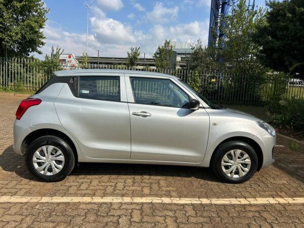 2020 SUZUKI SWIFT 1.2 GA - Image 4