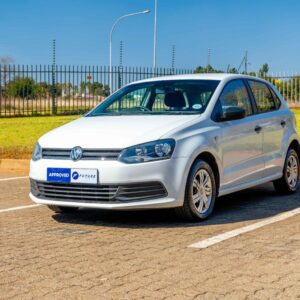 2018 WHITE POLO VIVO COMFORTLINE AUTO