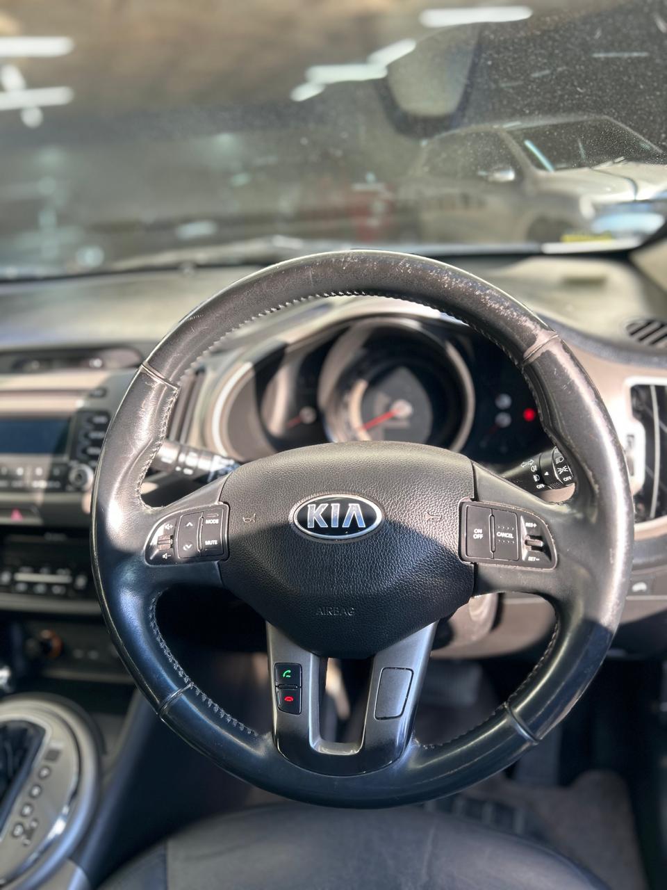 2014 WHITE KIA SPORTAGE 2WD P AUTO SL FACELIFT - Image 6