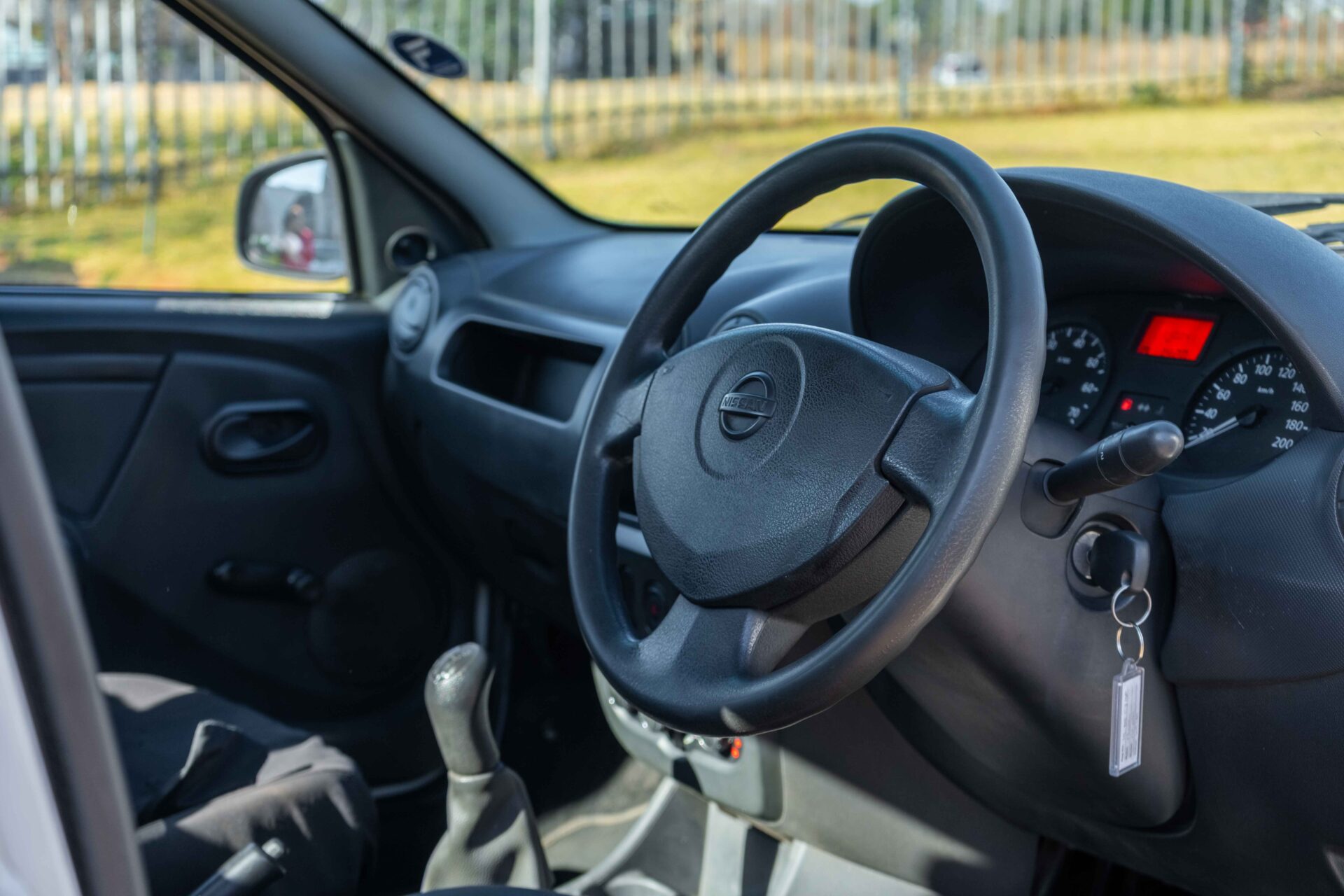 2018 WHITE NISSAN NP200 1.6 - Image 3