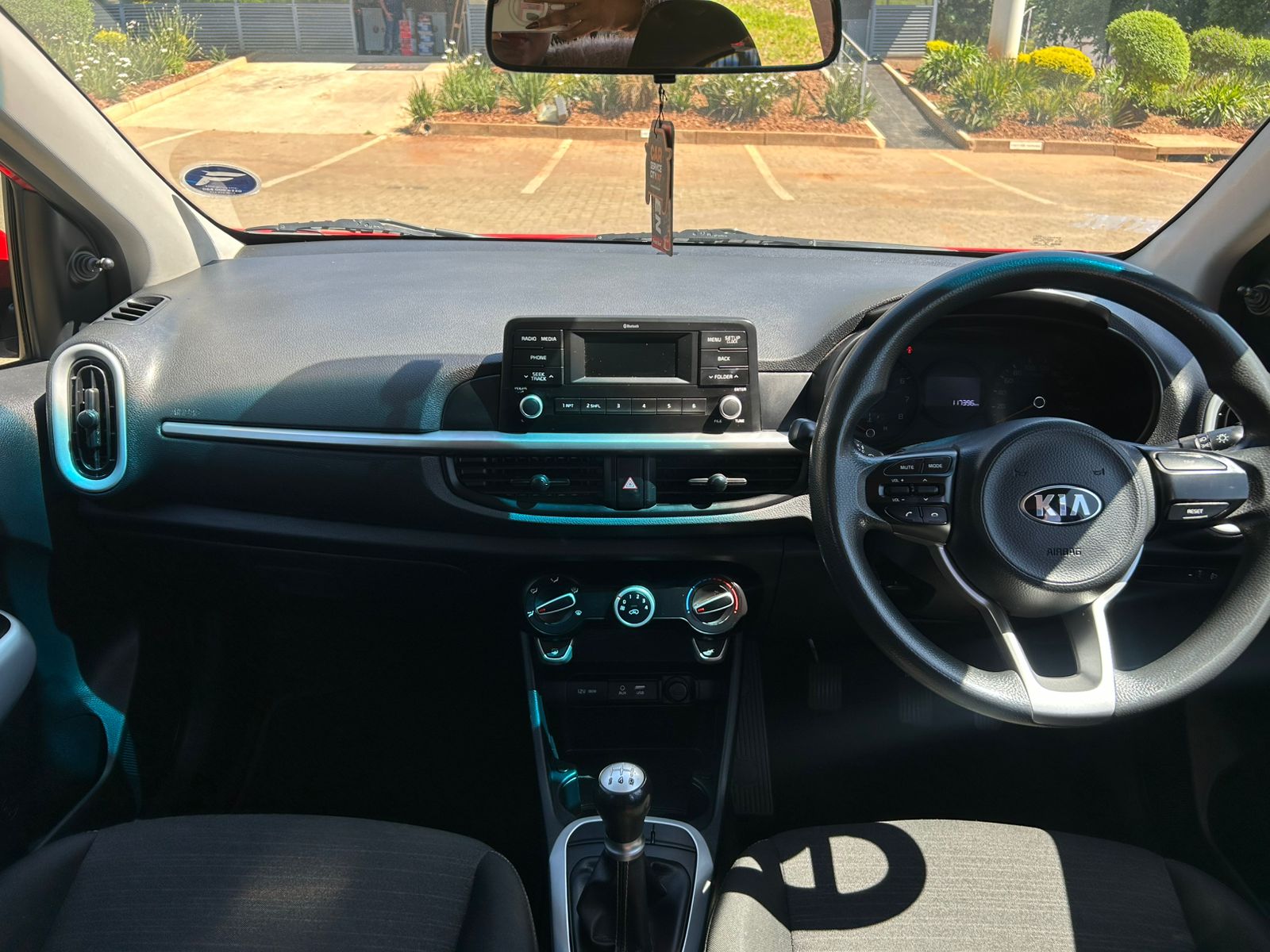 2019 RED KIA PICANTO 1.2 STYLE - Image 4