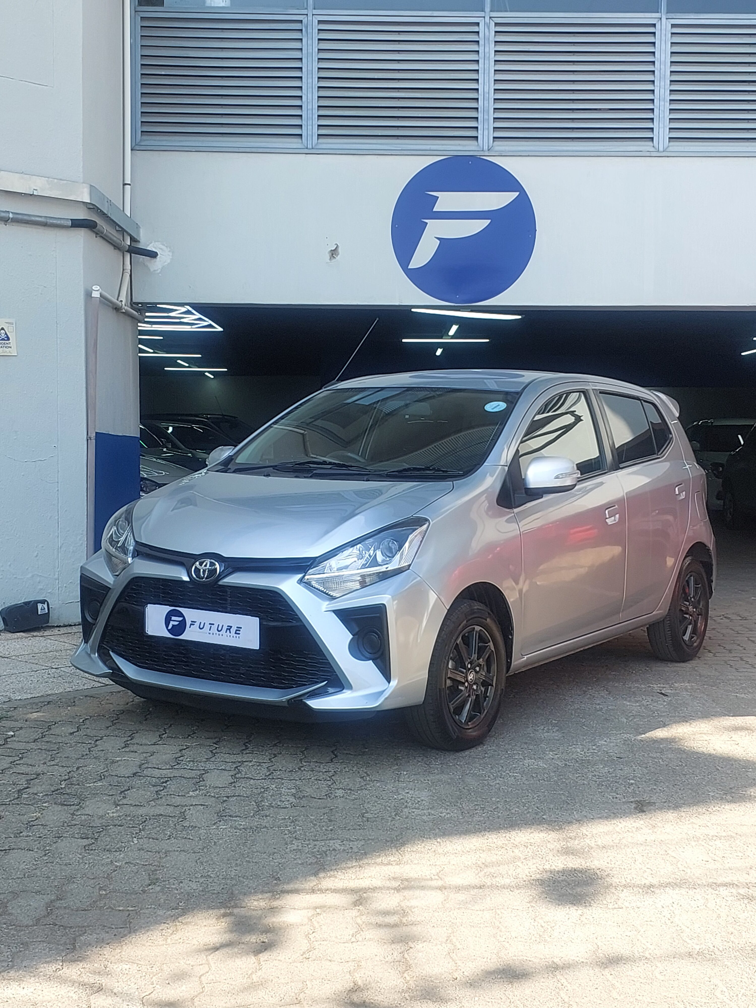 2023 SILVER TOYOTA AGYA 1.0