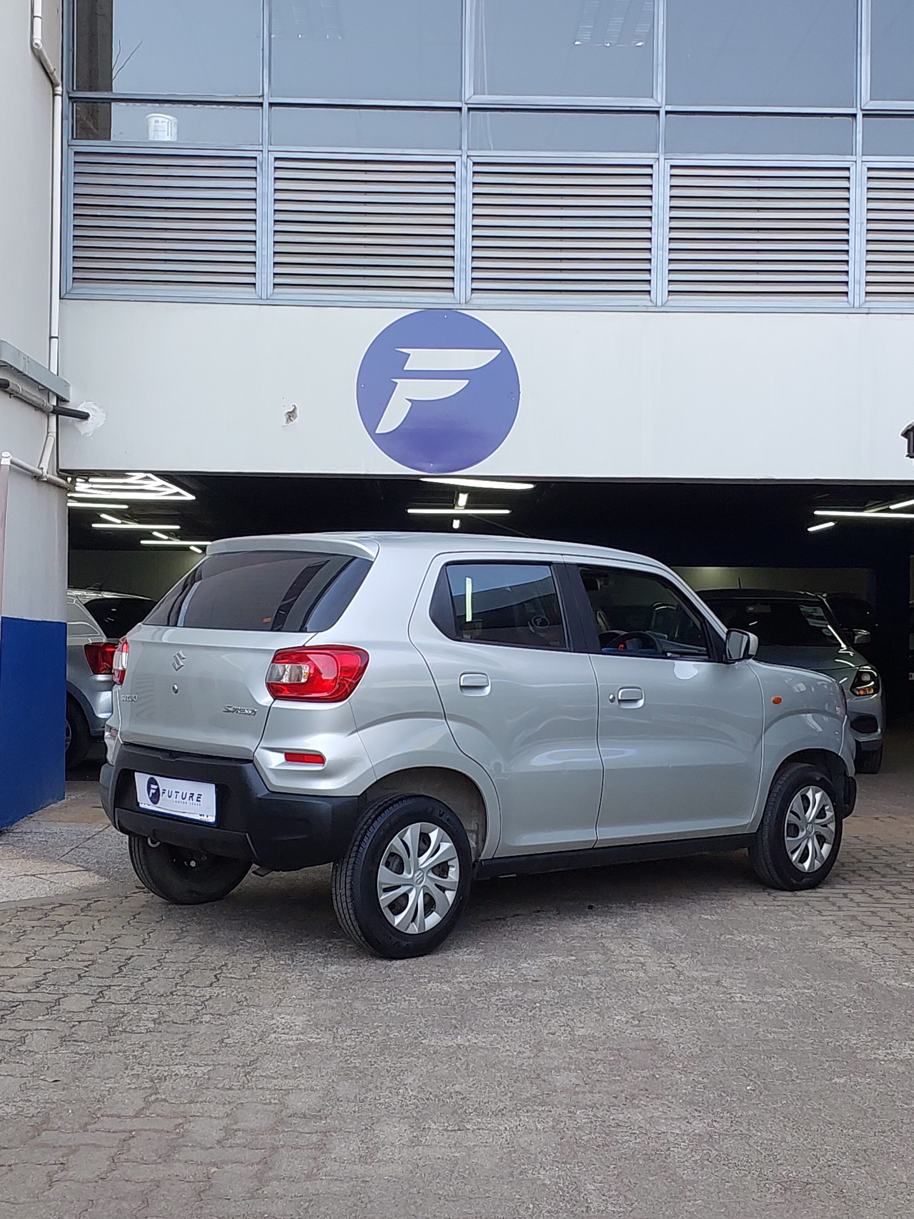 2022 SILVER SUZUKI S-PRESSO 1.0 GL+ MANUAL - Image 4