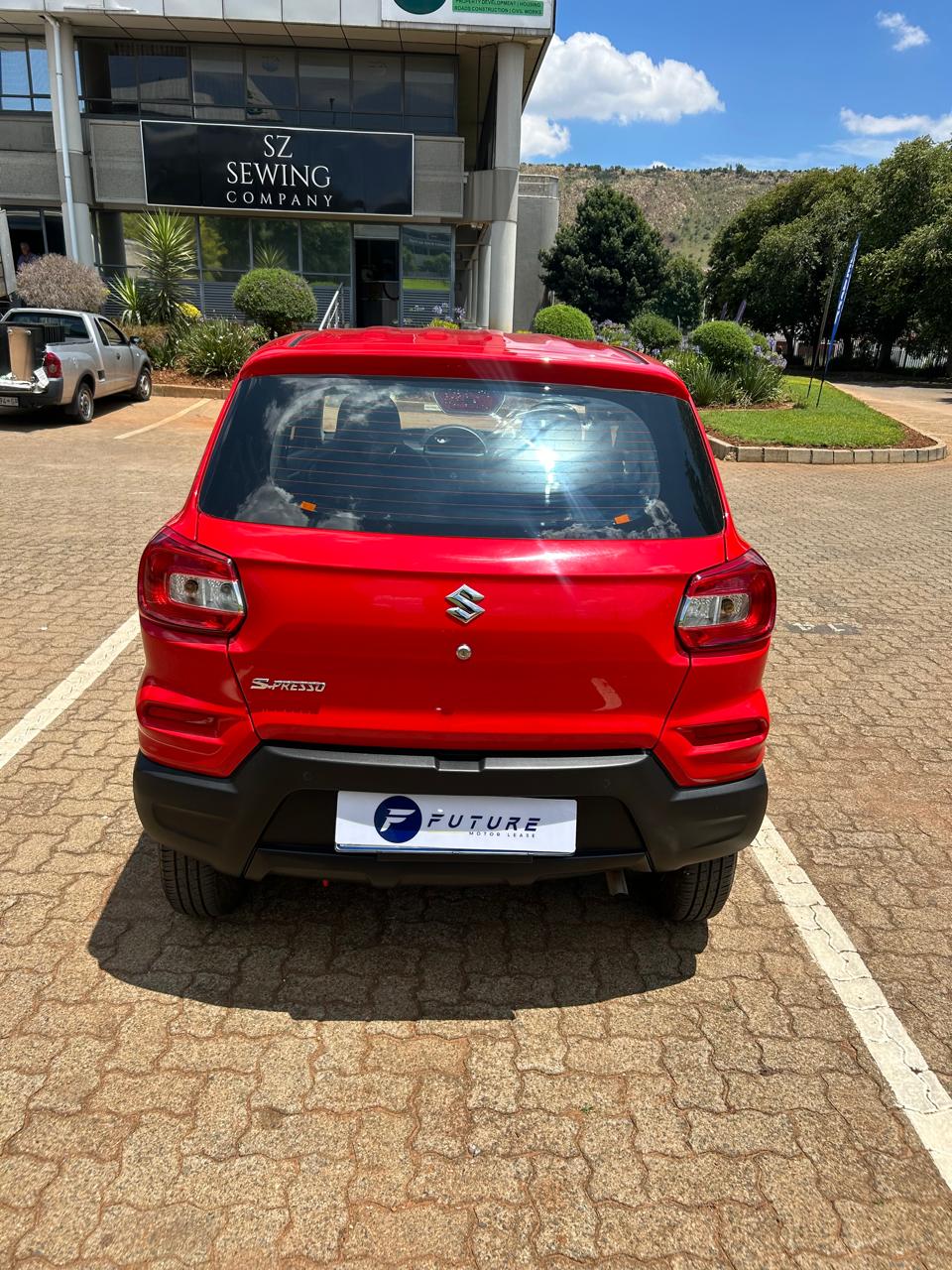 2024 RED SUZUKI S-PRESSO 1.0 GL MANUAL - Image 4