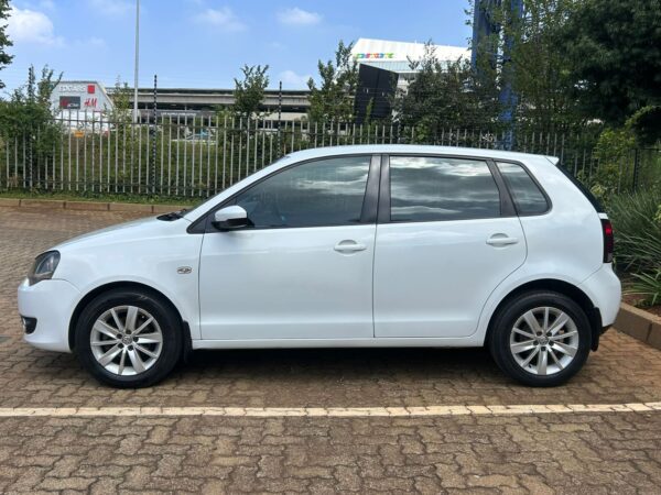 2017 WHITE VW POLO VIVO 1.6 COMFORTLINE - Image 3