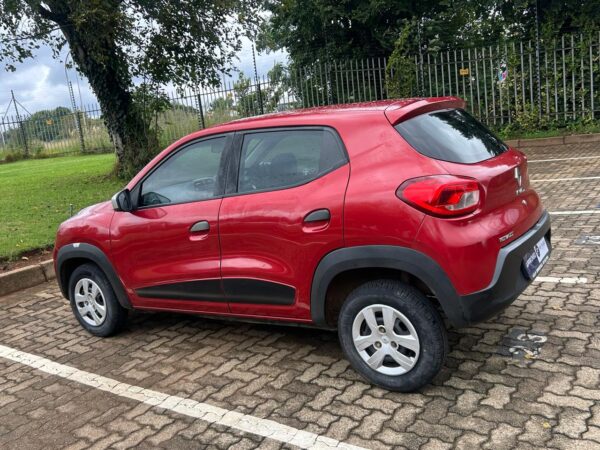 2019 RED RENAULT KWID 1.0 DYNAMIQUE - Image 3