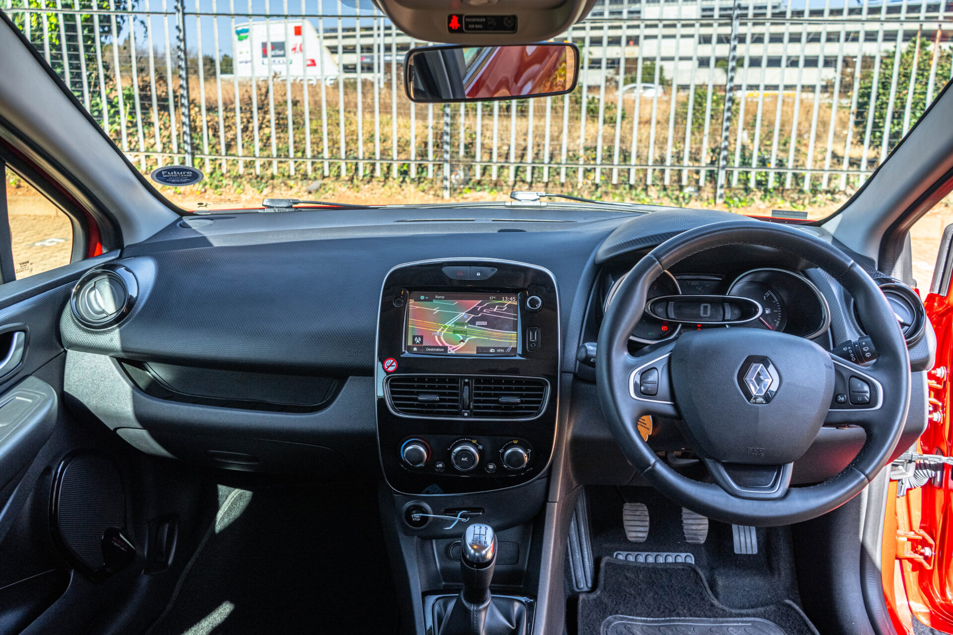 2015 RED RENAULT CLIO IV 900T - COMING SOON - Image 4