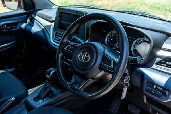 2023 WHITE TOYOTA STARLET XS AUTOMATIC - Image 2