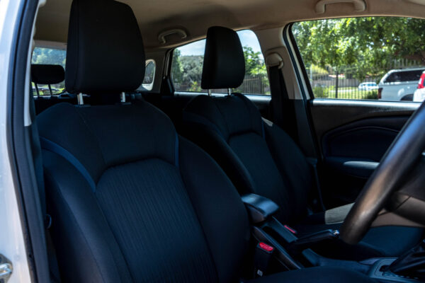 2023 WHITE TOYOTA STARLET XS AUTOMATIC - Image 3