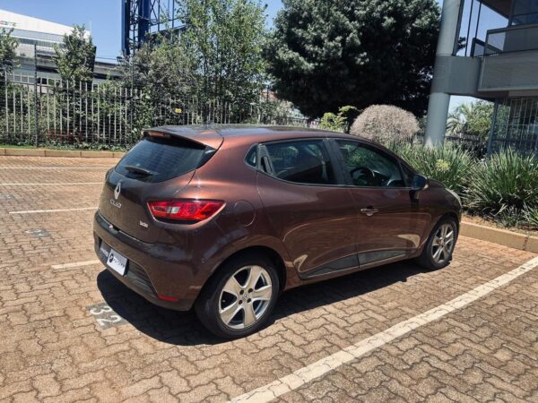 2014 BROWN RENAULT CLIO IV EXPRESSION 900T - Image 2
