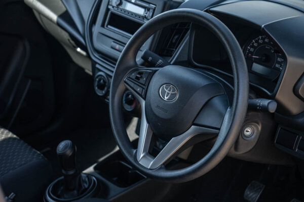 2023 TOYOTA VITZ - Image 6
