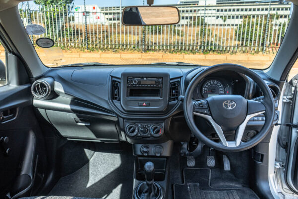 2023 TOYOTA VITZ - Image 7