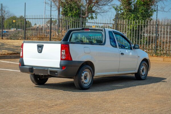 2018 NISSAN NP200 1.6 P/U S/C - Image 4