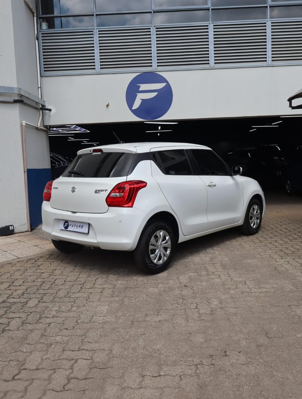 2022 SUZUKI SWIFT 1.2 GL - Image 7