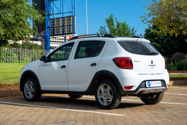 2021 RENAULT SANDERO 900T STEPWAY - Image 2
