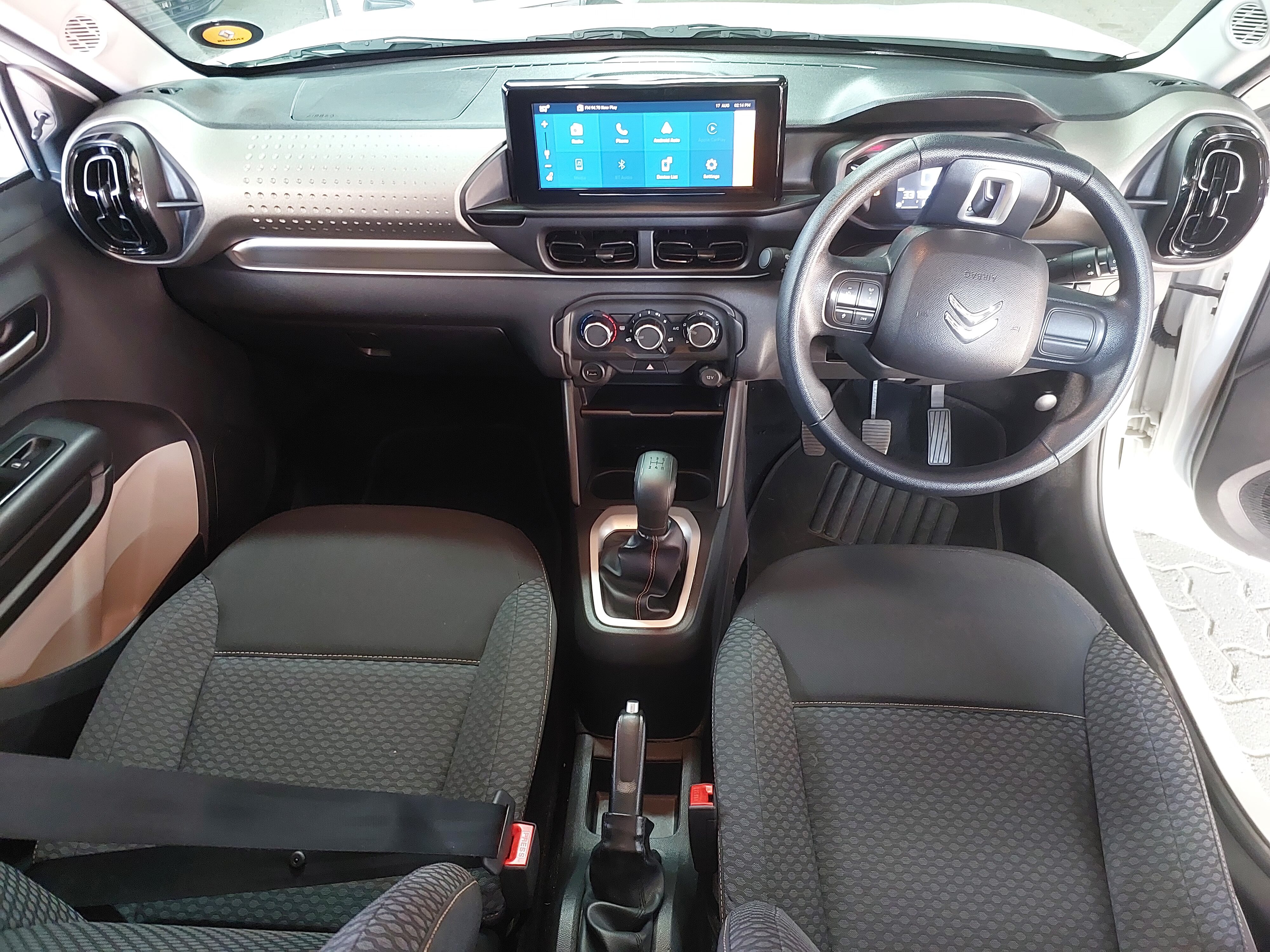 BRAND NEW 2025 WHITE CITROEN C3 1.2 FEEL - Image 4