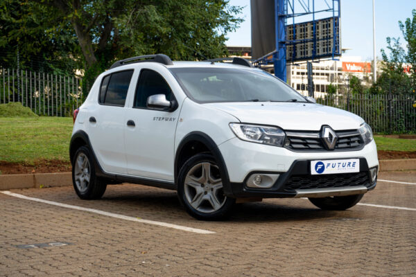 RENAULT SANDERO STEPWAY - COMING SOON