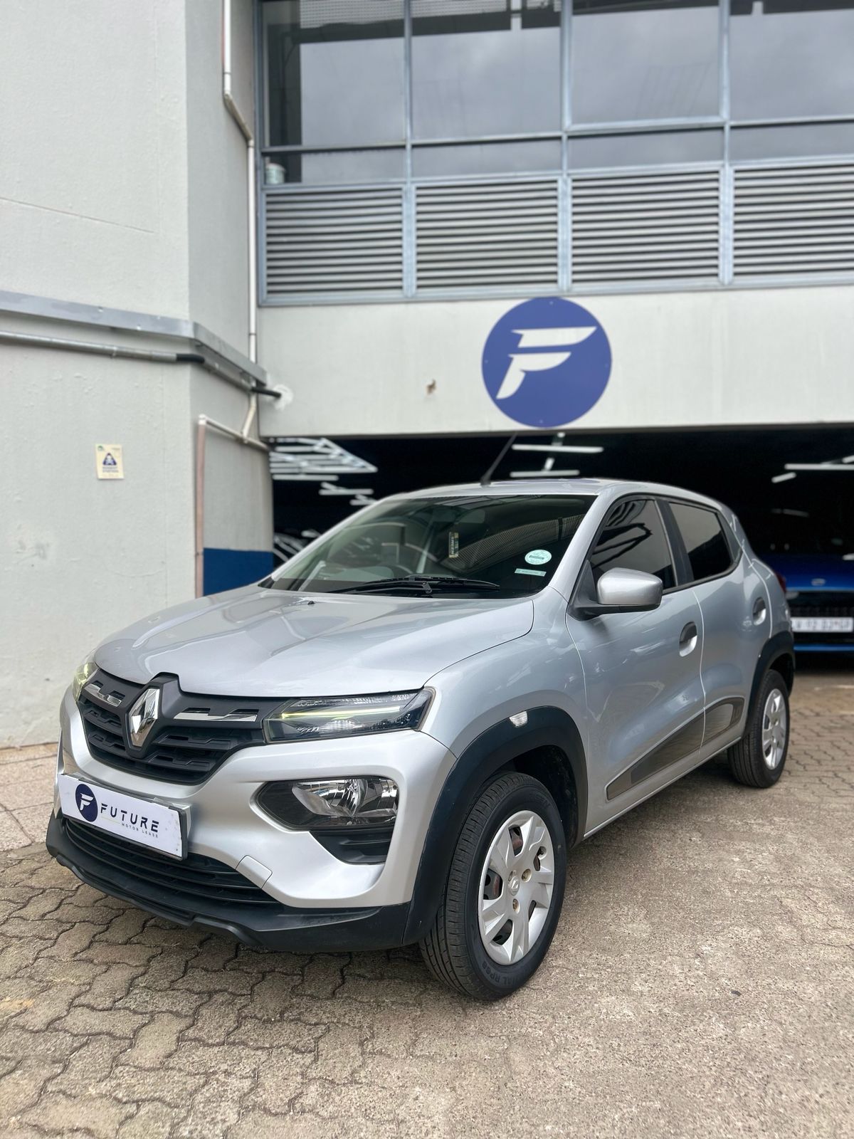 2020 SILVER RENAULT KWID 1.0 DYNAMIQUE MANUAL