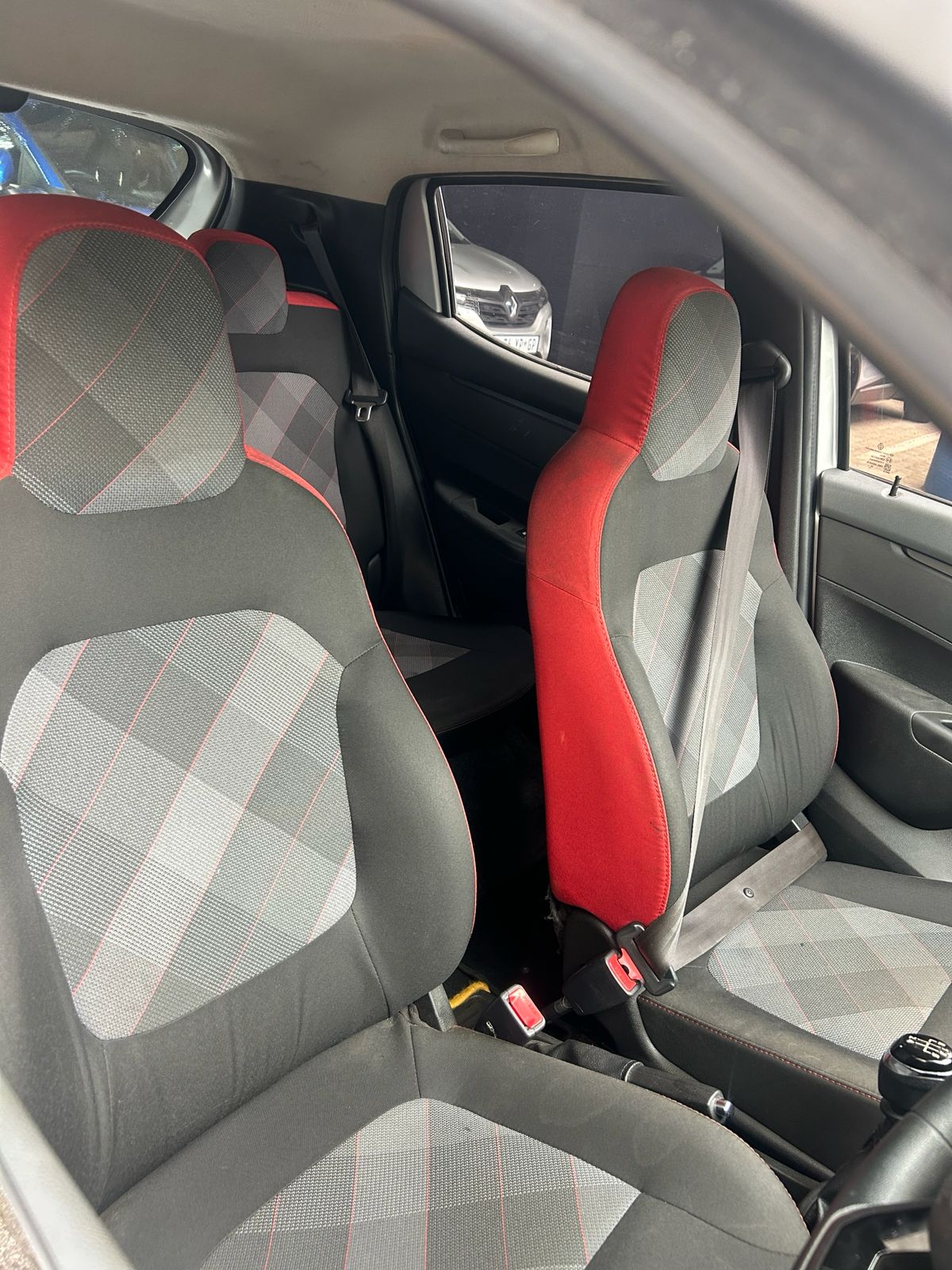 2020 SILVER RENAULT KWID 1.0 DYNAMIQUE MANUAL - Image 5