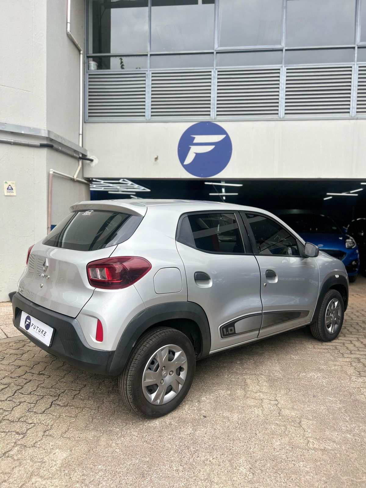 2020 SILVER RENAULT KWID 1.0 DYNAMIQUE MANUAL - Image 6