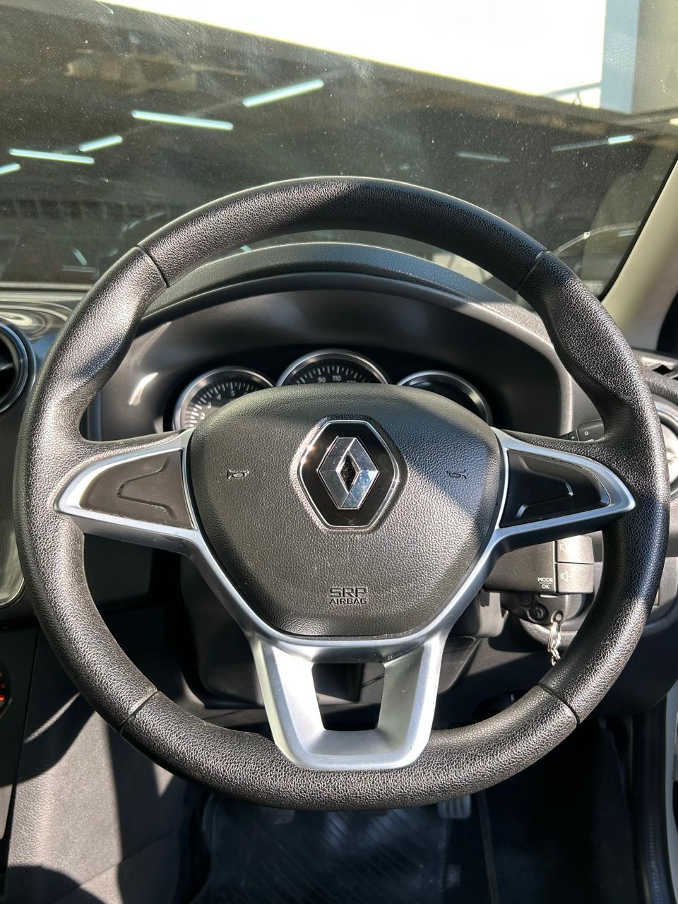 2019 WHITE RENAULT SANDERO STEPWAY EXPRESSION - Image 3