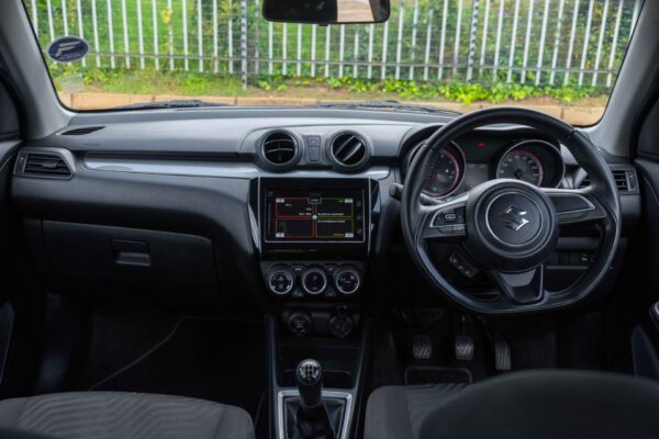 2020 SUZUKI SWIFT GLX 1.2 MANUAL - Image 4