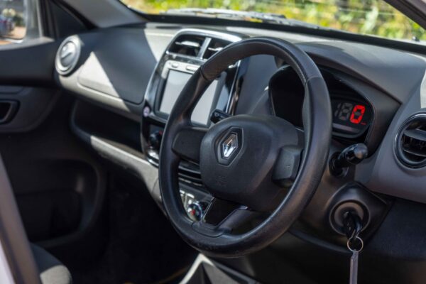 2018 RENAULT KWID 1.0 DYNAMIQUE AUTOMATIC - Image 2
