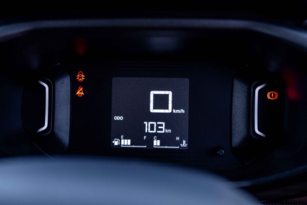 BRAND NEW 2025 CITROEN C3 1.2 FEEL MANUAL - Image 5