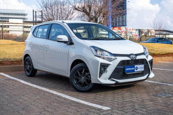 2023 WHITE TOYOTA AGYA 1.0 MANUAL