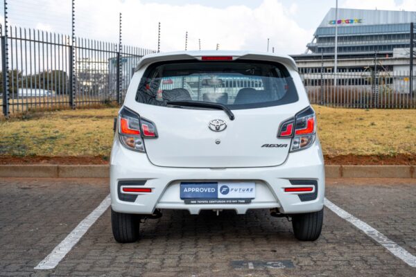2023 WHITE TOYOTA AGYA 1.0 MANUAL - Image 2