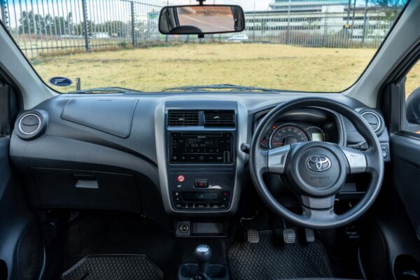 2023 WHITE TOYOTA AGYA 1.0 MANUAL - Image 5