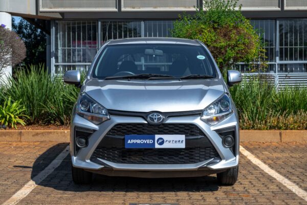 2023 SILVER TOYOTA AGYA MT MANAUL