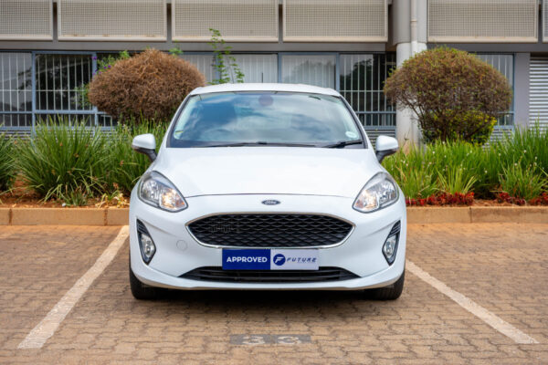 2018 WHITE FORD FIESTA ECOBOOST TREND