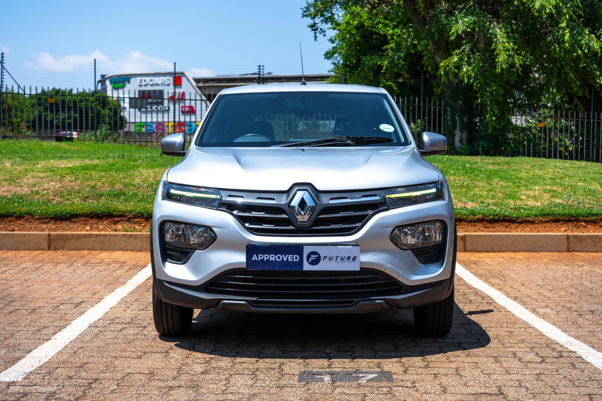 2020 SILVER RENAULT KWID DYNAMIQUE 5DR- COMING SOON