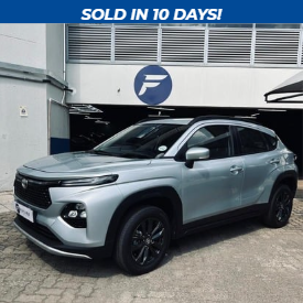 2025 SILVER TOYOTA STARLET CROSS XS A/T