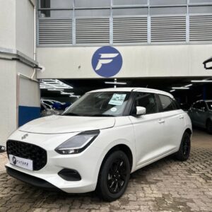 2025 WHITE SUZUKI SWIFT GL+
