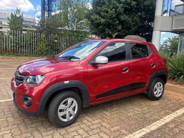 2017 RED RENAULT KWID DYNAMIQUE 5DR - Image 4