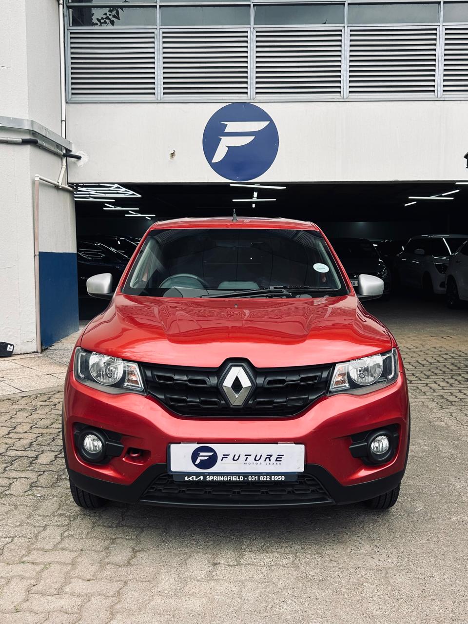 2019 RED RENAULT KWID 1.0 EXPRESSION - Image 3