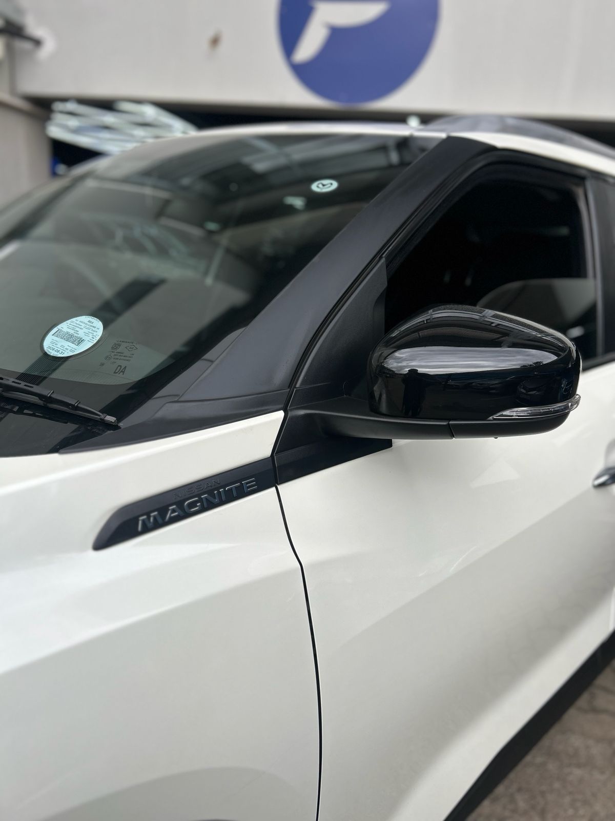 2025 WHITE NISSAN MAGNITE 1.0 MANUAL - Image 8
