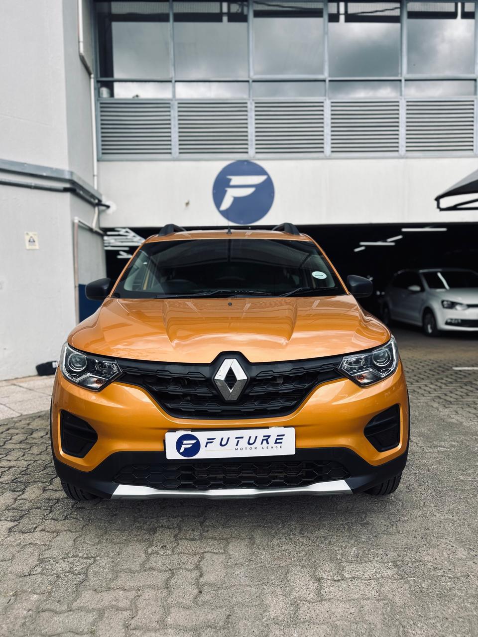 2022 YELLOW RENAULT TRIBER 1.0 EXPRESSION - Image 3