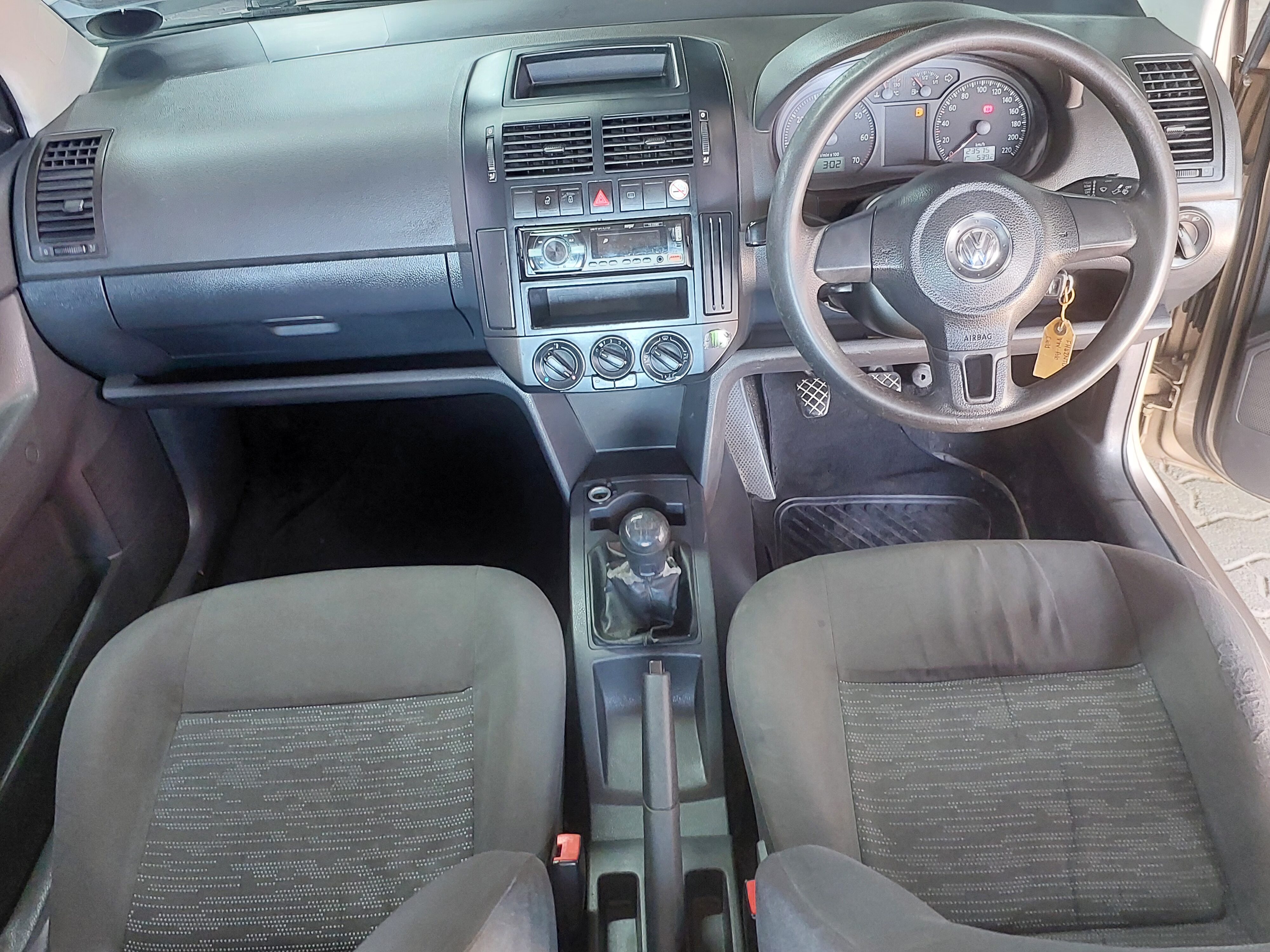 2016 VW POLO VIVO TRENDLINE SEDAN - Image 6