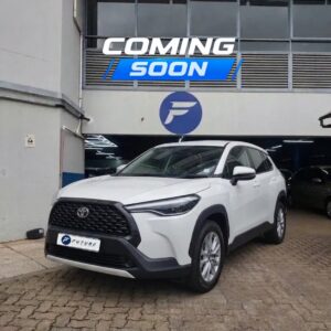 2024 WHITE TOYOTA COROLLA CROSS XI