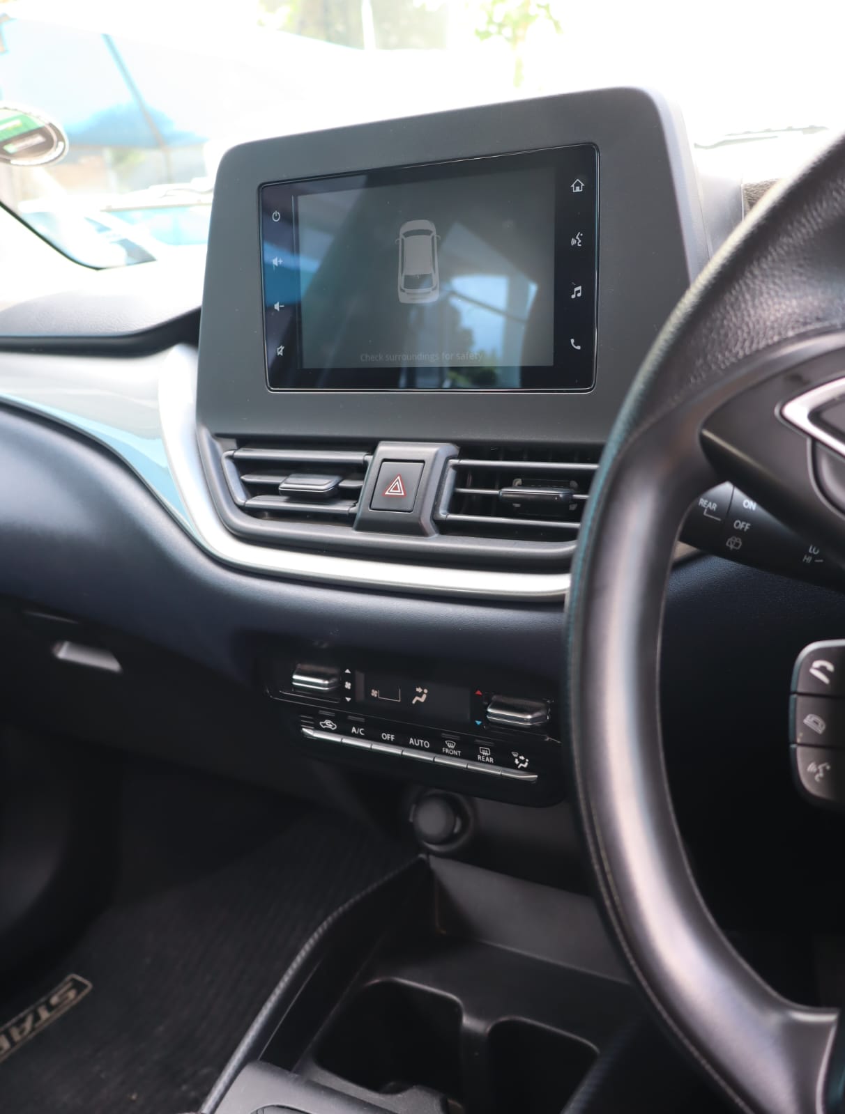 2023 GREY TOYOTA STARLET XI - Image 3