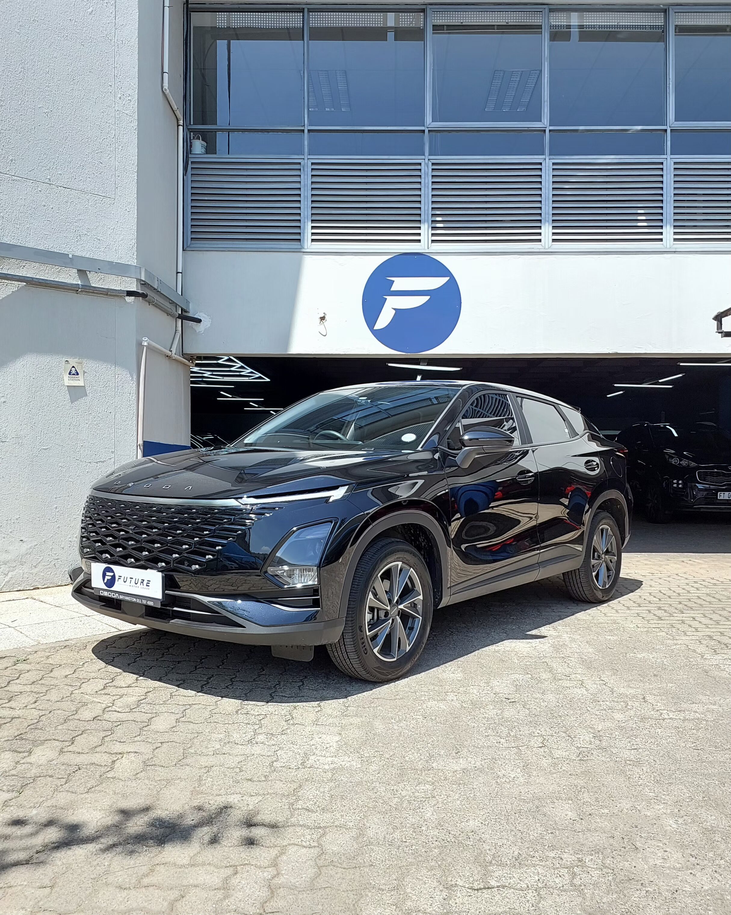 BRAND NEW BLACK OMODA C5 STREET