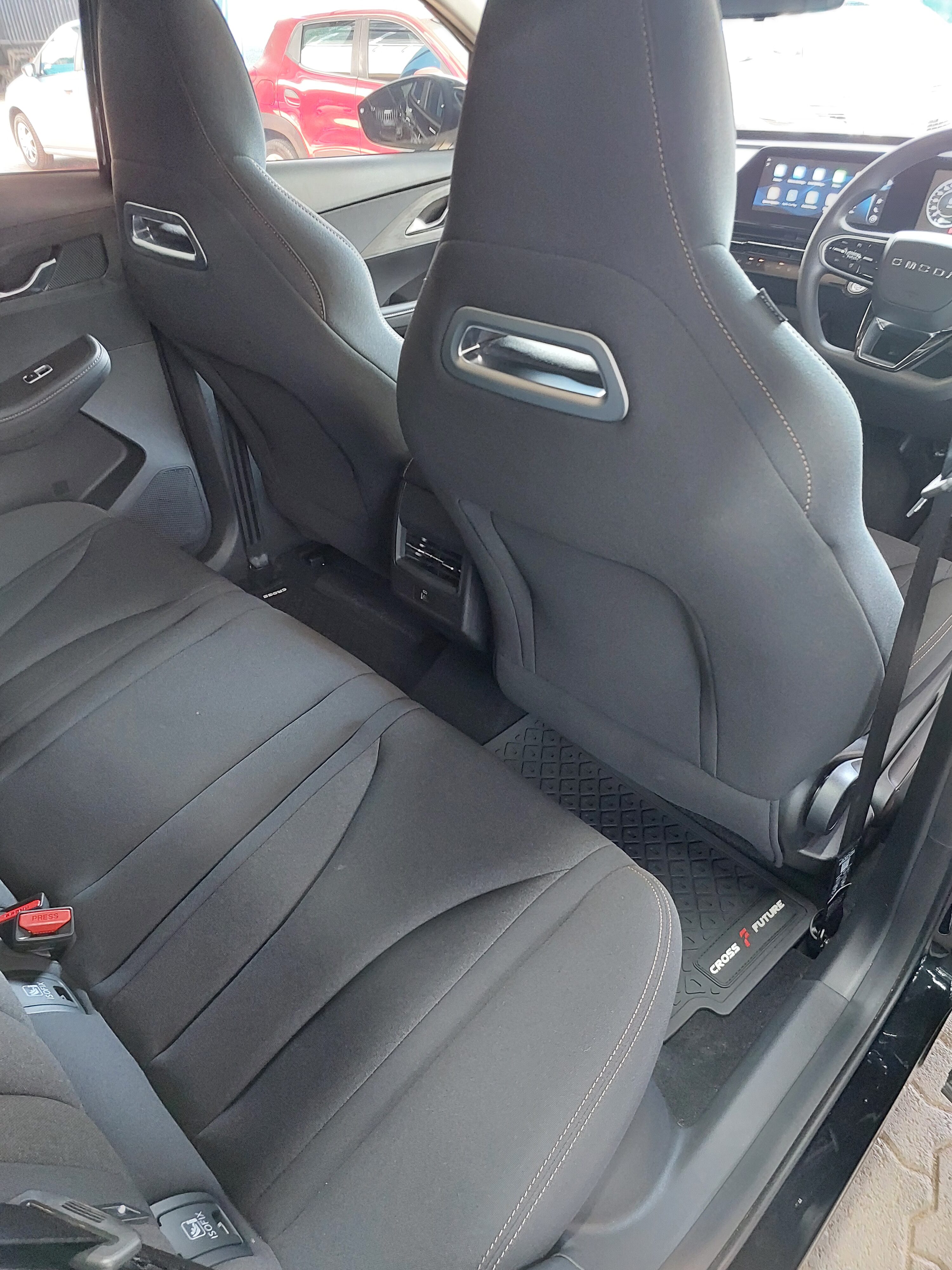 BRAND NEW BLACK OMODA C5 STREET - Image 10