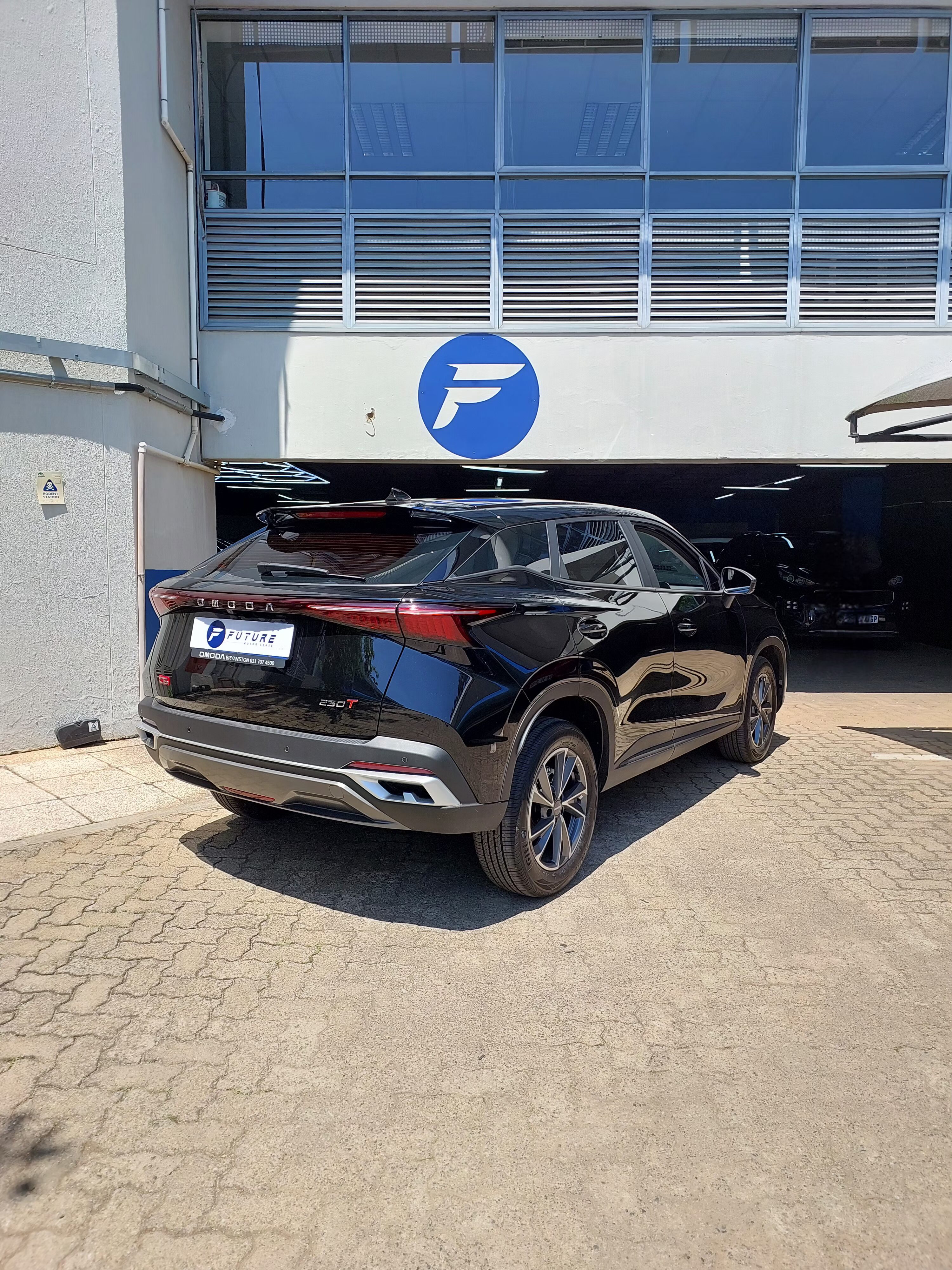 BRAND NEW BLACK OMODA C5 STREET - Image 12